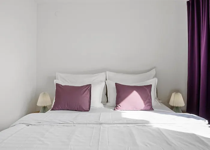 4 Bedroom Amazing In Vakantiehuis *