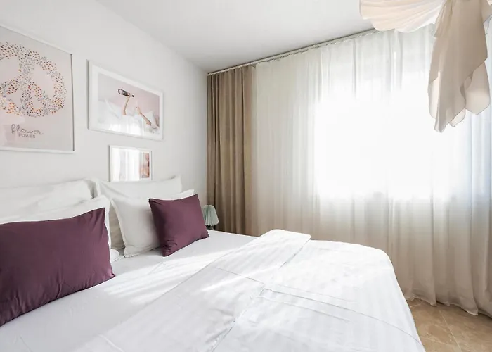 Vakantiehuis 4 Bedroom Amazing In Vodice