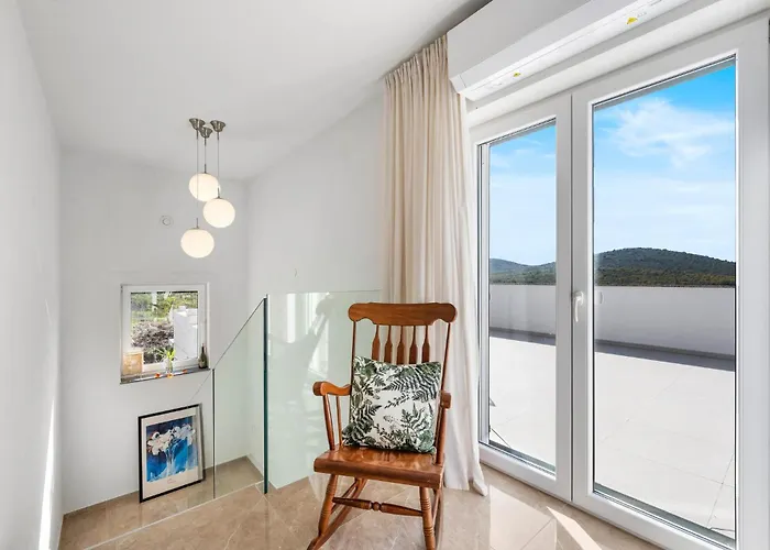 Vakantiehuis 4 Bedroom Amazing In *