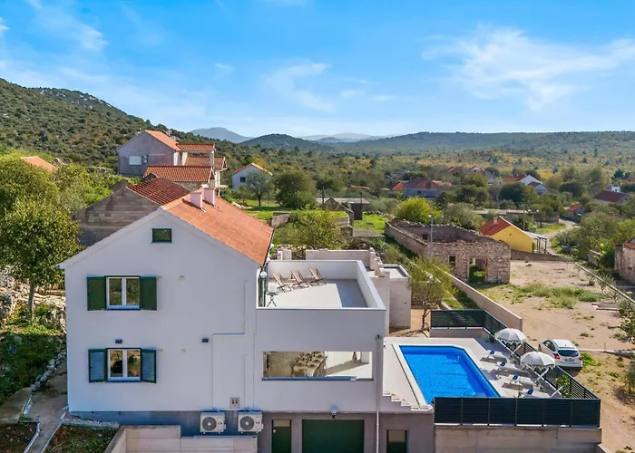 Vakantiehuis 4 Bedroom Amazing In *