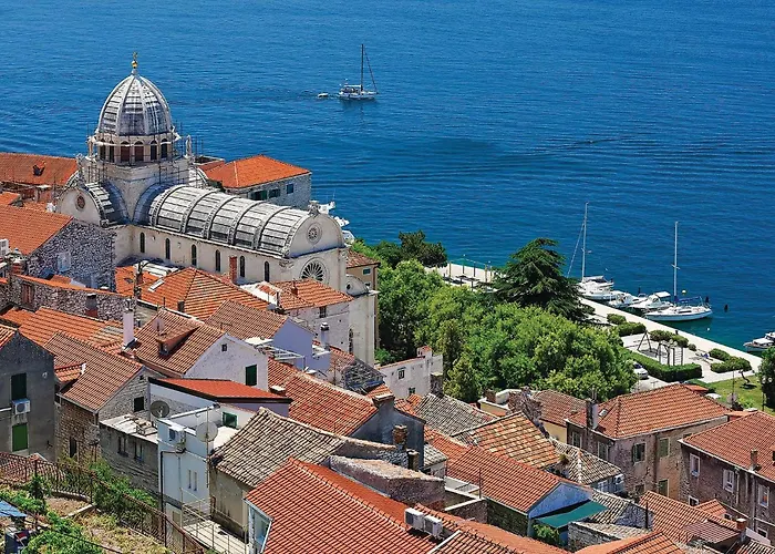 4 Bedroom Amazing In Vakantiehuis *