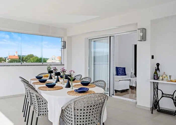 Сasa de vacaciones 4 Bedroom Amazing In *